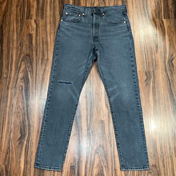 NWOT Levi’s 501 Skinny - Picture 3 of 16